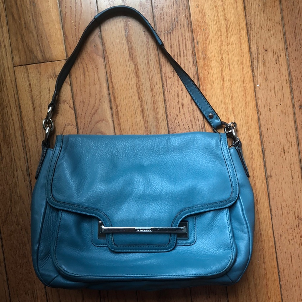 Coach leather purse (w crossbody/long strap)